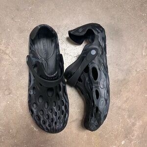 Merrell Hydro Moc Black Clogs